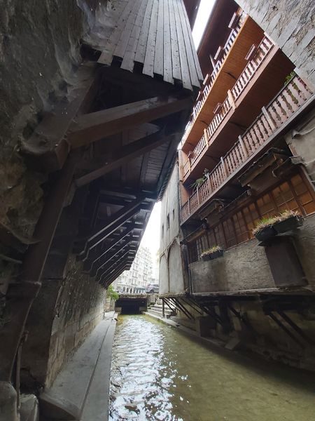 The unusual passages of the old city