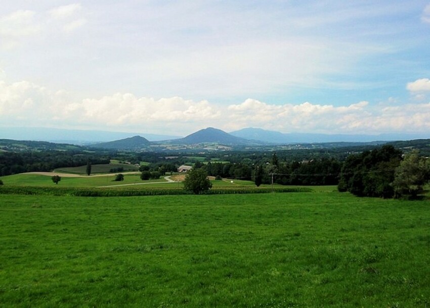 Vuache viewpoint and Choisy plain